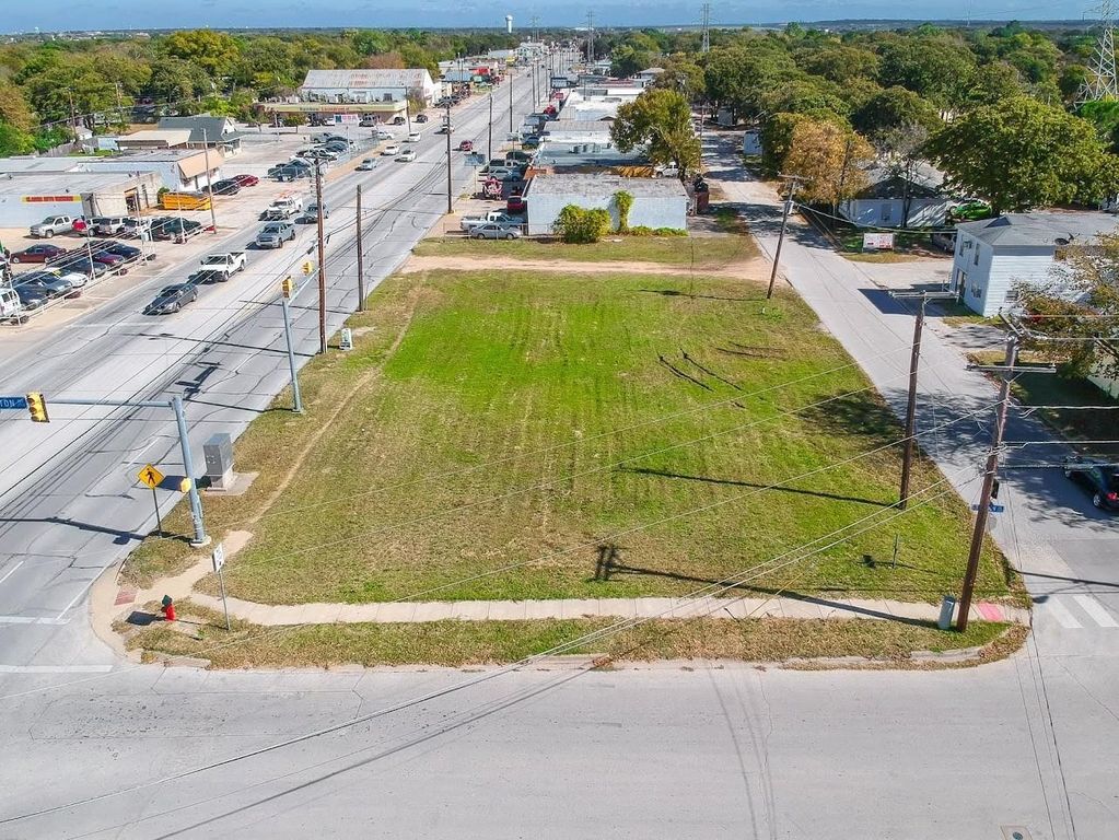 4400 28th Street NE, Haltom City, TX 76117