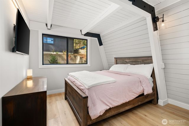 1721 Summit Lake Shore Road NW, Olympia, WA 98502