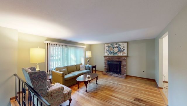 60 Old Farm Road, Mansfield, MA 02048