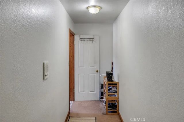 11631 Whitehaven, Oak Hills, CA 92344