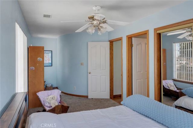 11631 Whitehaven, Oak Hills, CA 92344