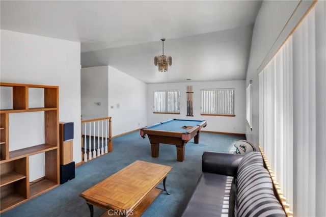 11631 Whitehaven, Oak Hills, CA 92344