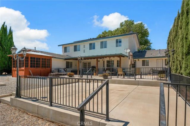 11631 Whitehaven, Oak Hills, CA 92344