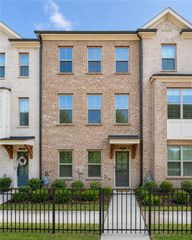 776 Angora Alley, Scottdale, GA 30079
