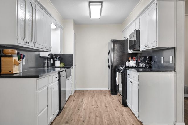 125 W 5th Street, Krum, TX 76249