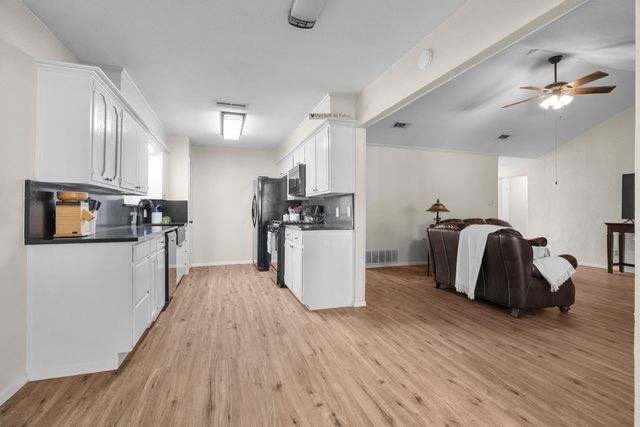 125 W 5th Street, Krum, TX 76249