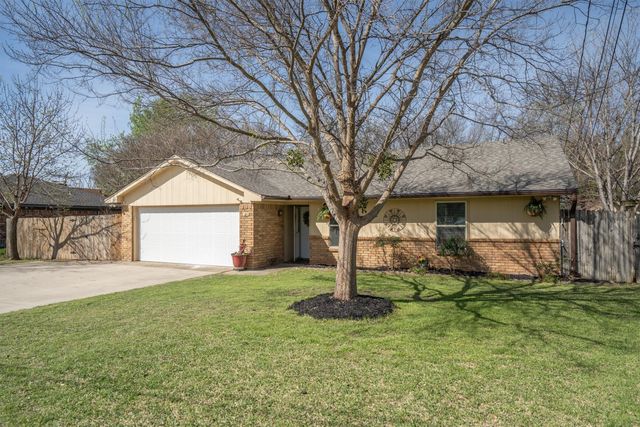 125 W 5th Street, Krum, TX 76249