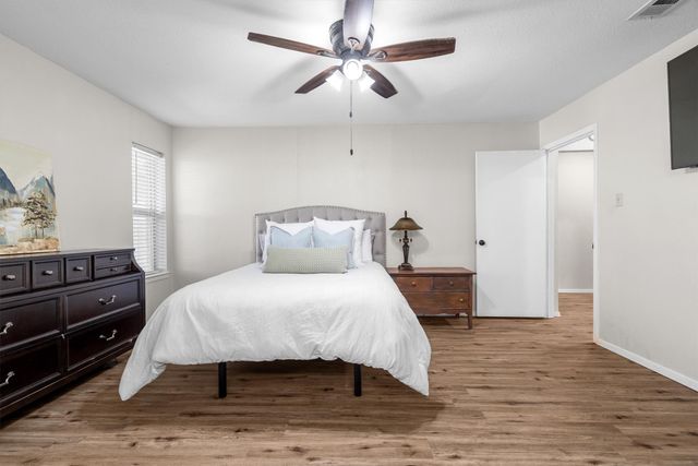 125 W 5th Street, Krum, TX 76249