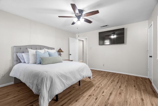 125 W 5th Street, Krum, TX 76249