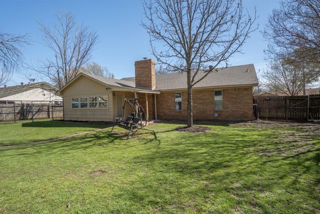 125 W 5th Street, Krum, TX 76249