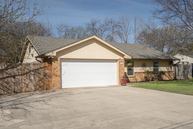 125 W 5th Street, Krum, TX 76249