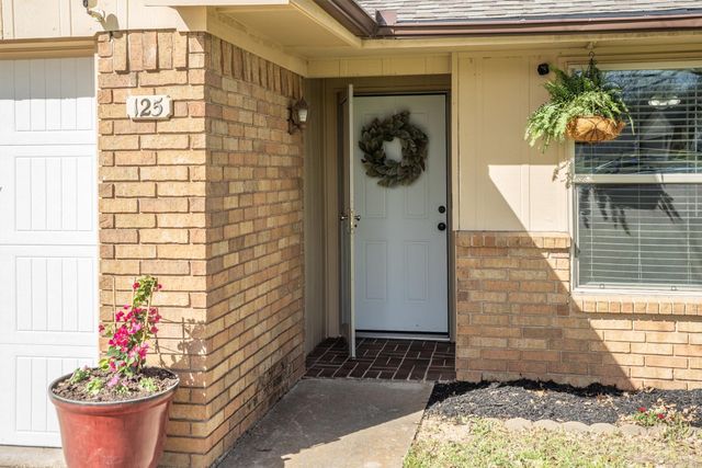 125 W 5th Street, Krum, TX 76249