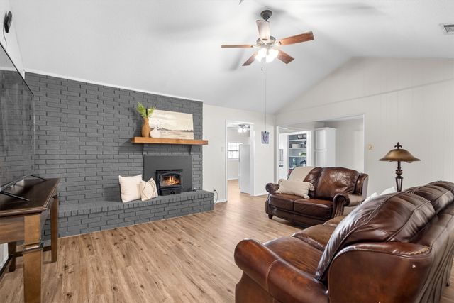 125 W 5th Street, Krum, TX 76249