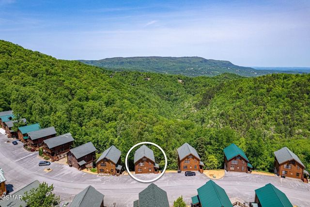2823 White Oak Ridge Ln, Sevierville, TN 37862