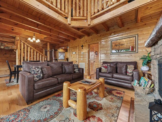 2823 White Oak Ridge Ln, Sevierville, TN 37862