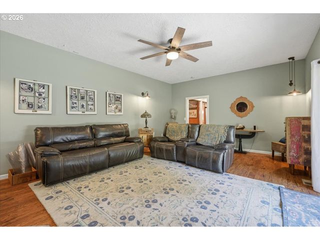 13606 Nw 42ND Ave, Vancouver, WA 98685