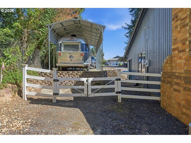 13606 Nw 42ND Ave, Vancouver, WA 98685