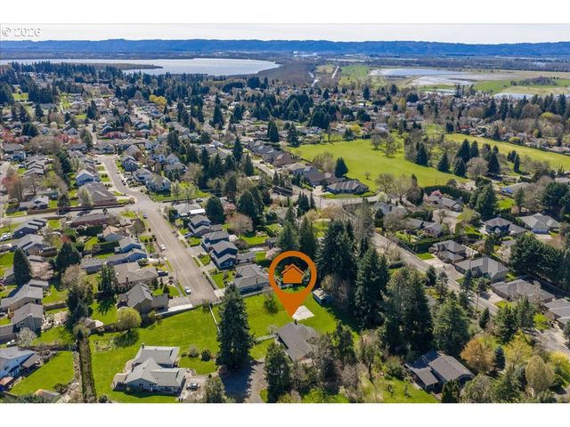 13606 Nw 42ND Ave, Vancouver, WA 98685