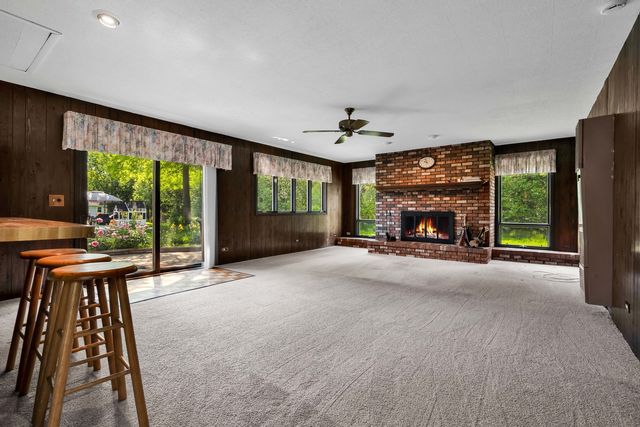 1272 Arlington Drive W, Hanover Park, IL 60133