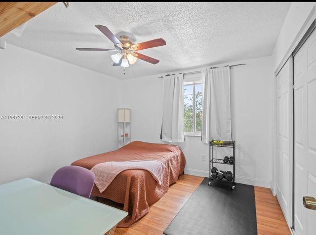 1340 NW 125th Ter, Sunrise, FL 33323