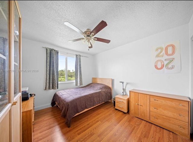 1340 NW 125th Ter, Sunrise, FL 33323