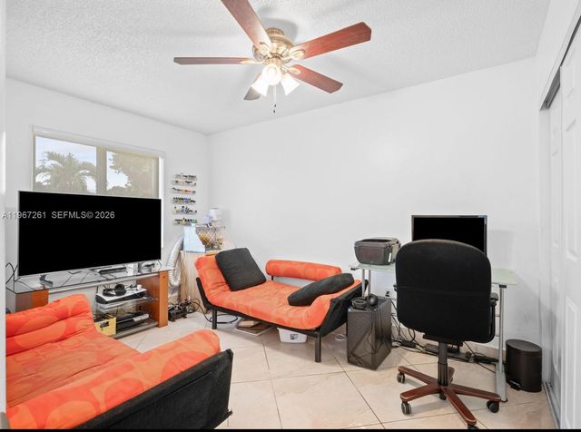 1340 NW 125th Ter, Sunrise, FL 33323