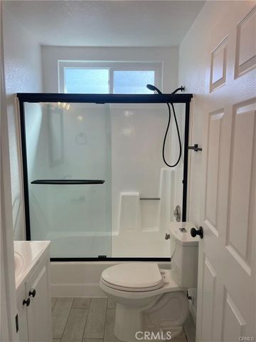 10037 Samoa Avenue 11, Tujunga, CA 91042