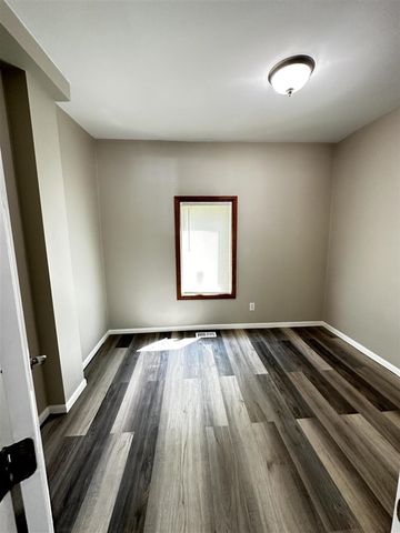1707 S Burdick Street, Kalamazoo, MI 49001