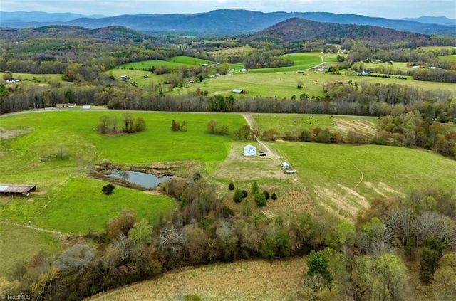322 Layell Road, Elkin, NC 28621