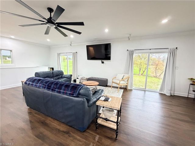 322 Layell Road, Elkin, NC 28621