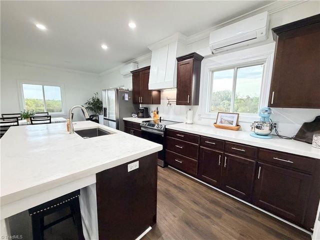 322 Layell Road, Elkin, NC 28621