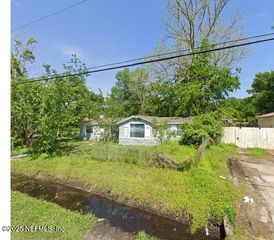 5549 PLYMOUTH Street, Jacksonville, FL 32205