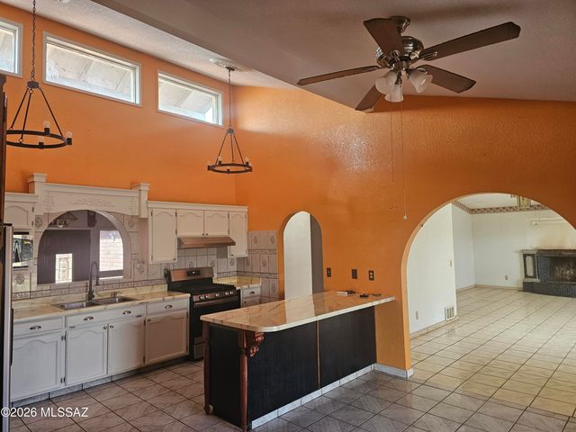 714 E Skyline Drive, Nogales, AZ 85621
