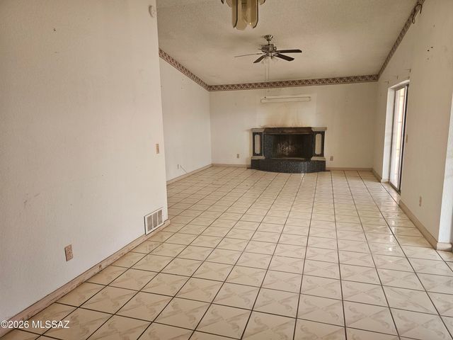 714 E Skyline Drive, Nogales, AZ 85621