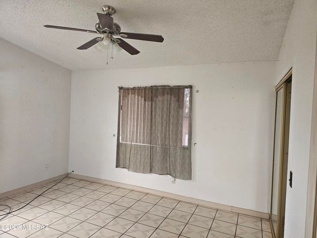 714 E Skyline Drive, Nogales, AZ 85621