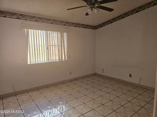 714 E Skyline Drive, Nogales, AZ 85621