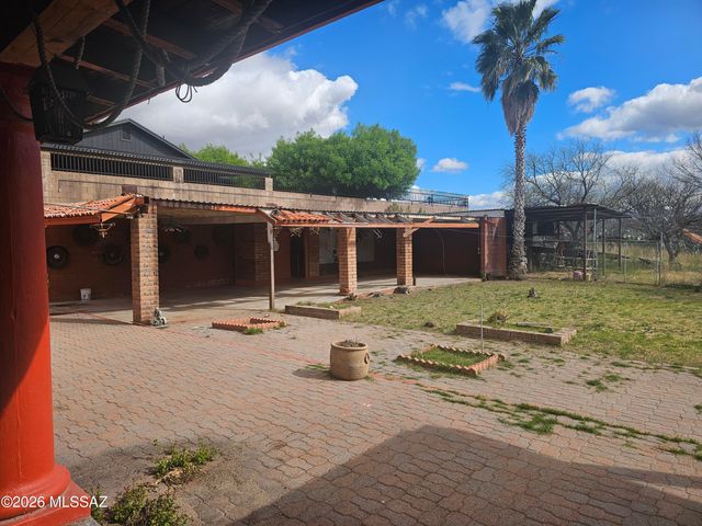 714 E Skyline Drive, Nogales, AZ 85621