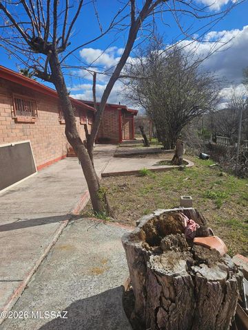 714 E Skyline Drive, Nogales, AZ 85621