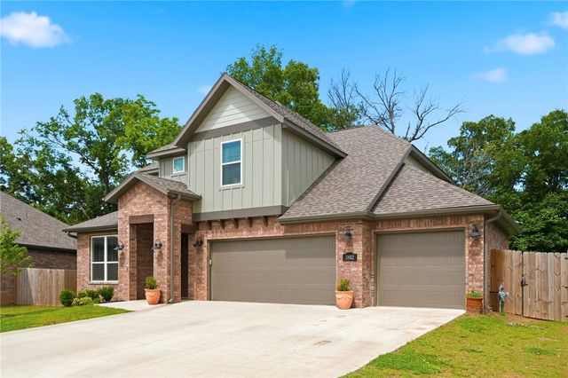 3802 SW Pinecrest Drive, Bentonville, AR 72713