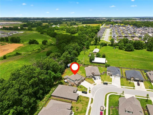 3802 SW Pinecrest Drive, Bentonville, AR 72713