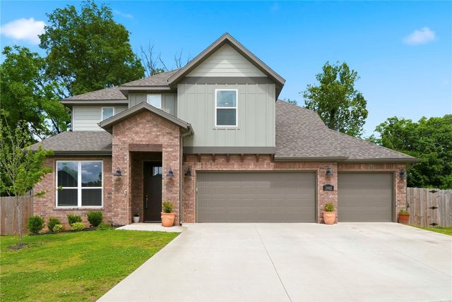 3802 SW Pinecrest Drive, Bentonville, AR 72713