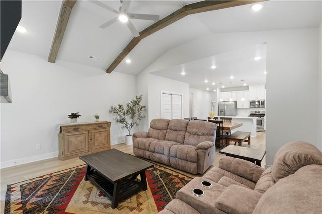 3802 SW Pinecrest Drive, Bentonville, AR 72713