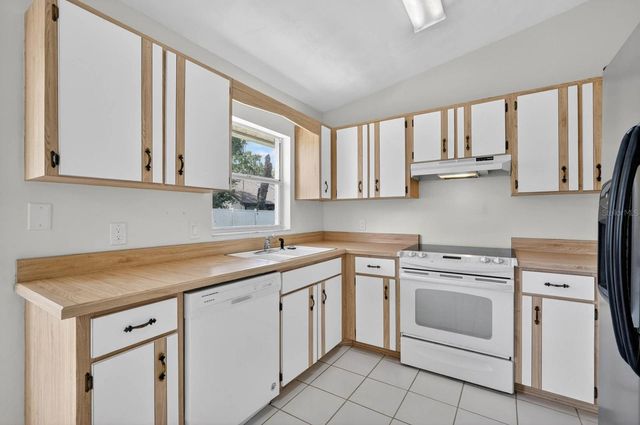696 SAYBROOK STREET, Port Orange, FL 32127