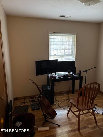 7215 N Ruggles Ferry Pike, Knoxville, TN 37924