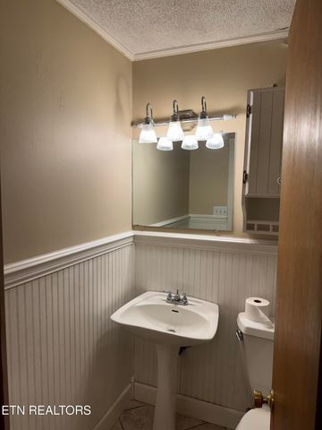 7215 N Ruggles Ferry Pike, Knoxville, TN 37924