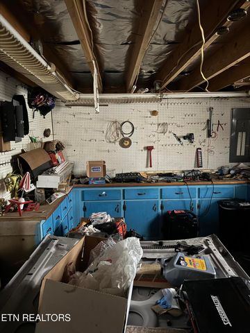 7215 N Ruggles Ferry Pike, Knoxville, TN 37924