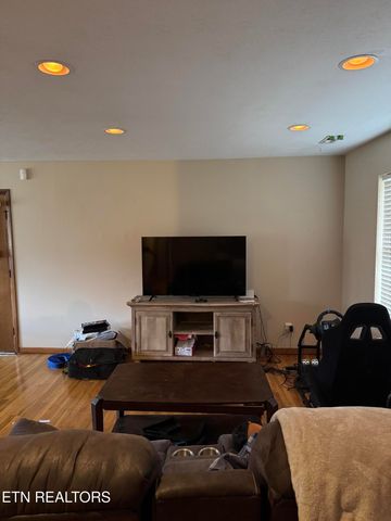 7215 N Ruggles Ferry Pike, Knoxville, TN 37924