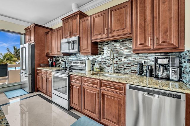 4020 Galt Ocean Drive 111, Fort Lauderdale, FL 33308