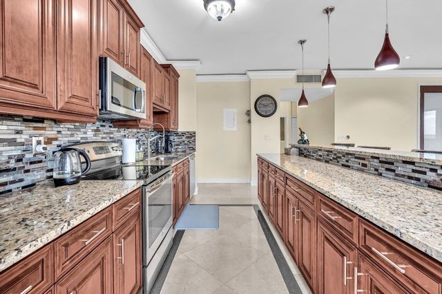 4020 Galt Ocean Drive 111, Fort Lauderdale, FL 33308