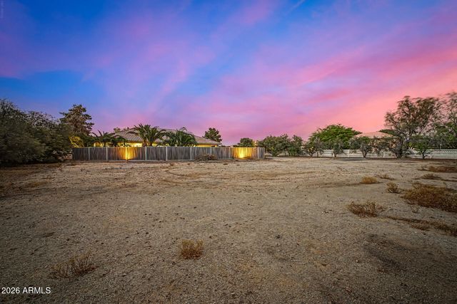 17807 W Stella Lane, Waddell, AZ 85355